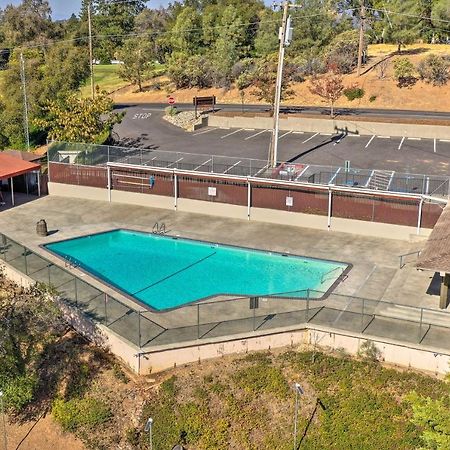 Groveland Gem With Deck, Game Room And Much More! Bagian luar foto