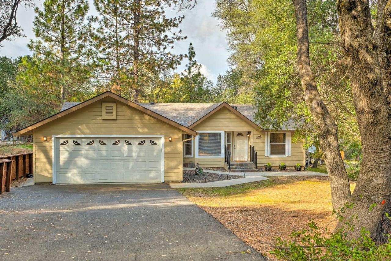 Groveland Gem With Deck, Game Room And Much More! Bagian luar foto