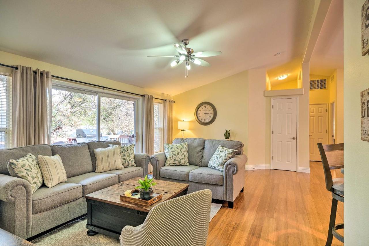 Groveland Gem With Deck, Game Room And Much More! Bagian luar foto
