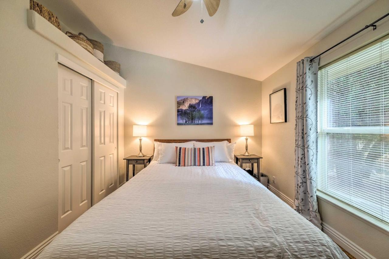 Groveland Gem With Deck, Game Room And Much More! Bagian luar foto