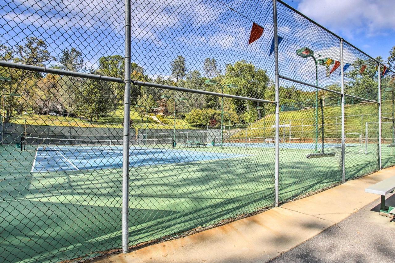Groveland Gem With Deck, Game Room And Much More! Bagian luar foto