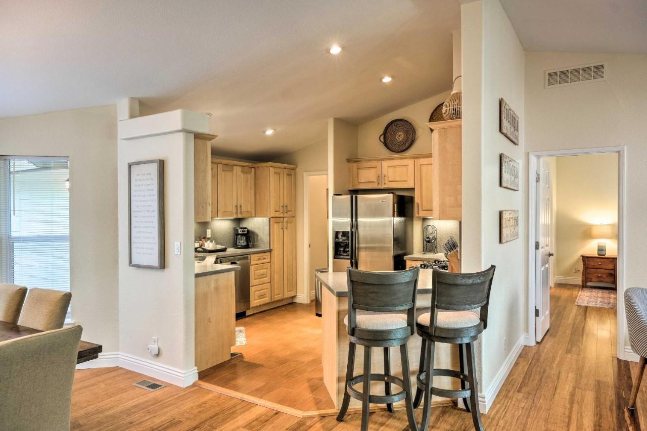 Groveland Gem With Deck, Game Room And Much More! Bagian luar foto